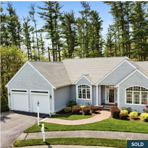Front exterior of 70 Samuel Curtis Way #70 in Marshfield, MA