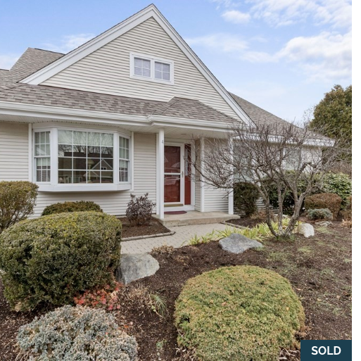 Front exterior of 4 Dover Way #4 in Westborough, MA